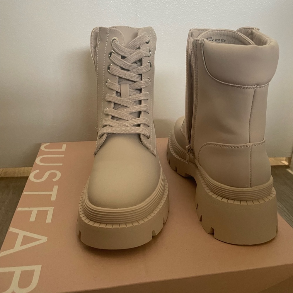 Combat boots - Picture 3 of 3
